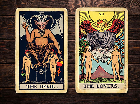 Die Tarotkarten „Der Teufel“ und „Die Liebenden“