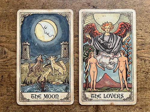TarotCards.io | Die Bedeutung der Tarotkarte „Der Mond“ – Die Karte deines Unterbewusstseins